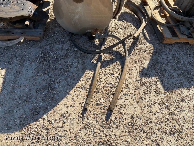image for item FB8983 Mack truck parts