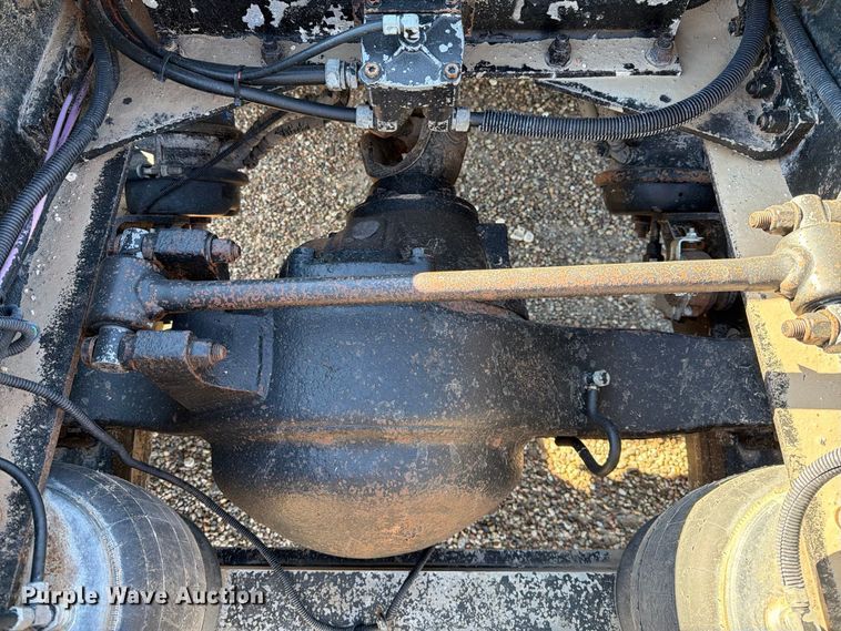 image for item FB8985 2007 Kenworth W900 semi truck