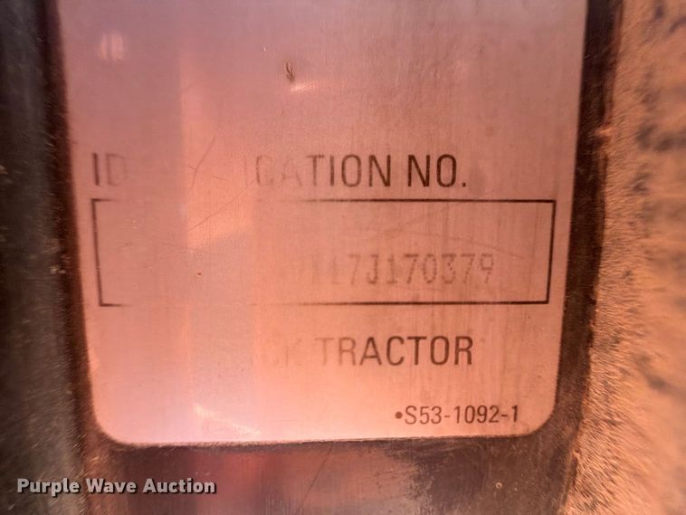image for item FB8985 2007 Kenworth W900 semi truck
