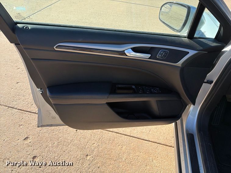 image for item FB8989 2014 Ford Fusion 