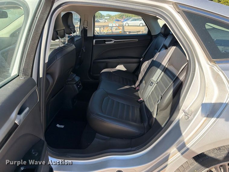 image for item FB8989 2014 Ford Fusion 