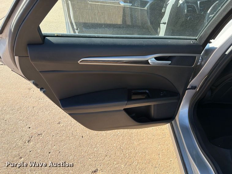 image for item FB8989 2014 Ford Fusion 