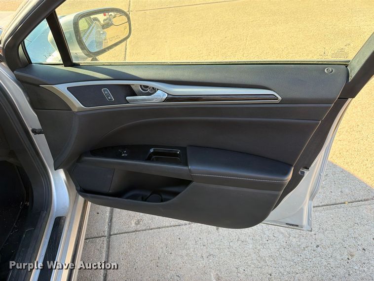 image for item FB8989 2014 Ford Fusion 