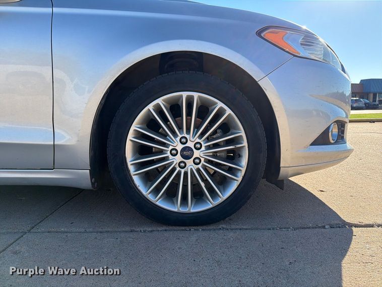 image for item FB8989 2014 Ford Fusion 