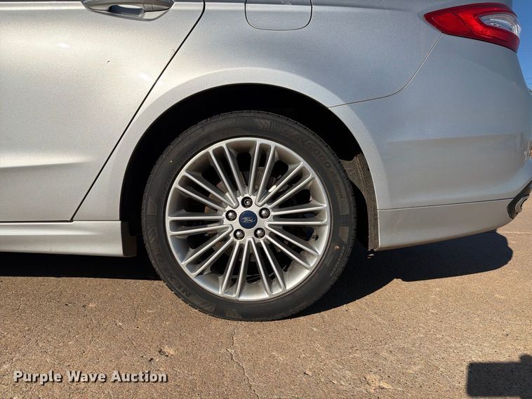 image for item FB8989 2014 Ford Fusion 