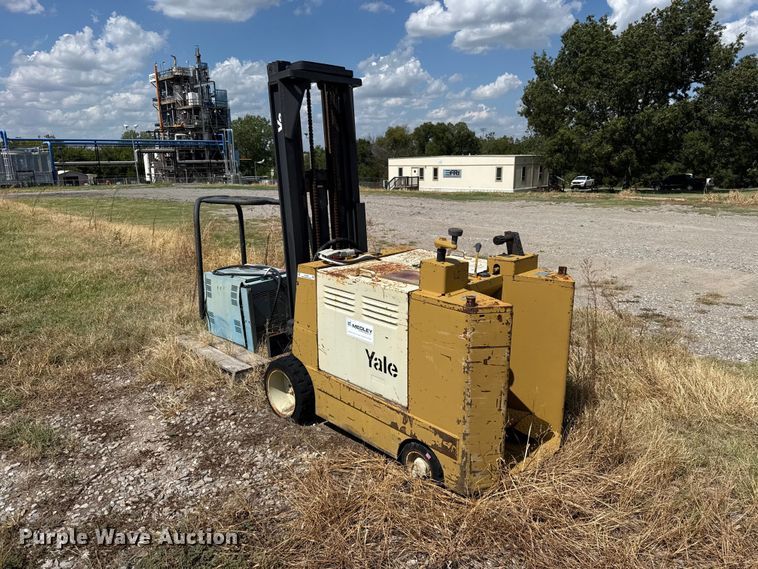 image for item FC4336 Yale ESC030HAN36ST083 forklift