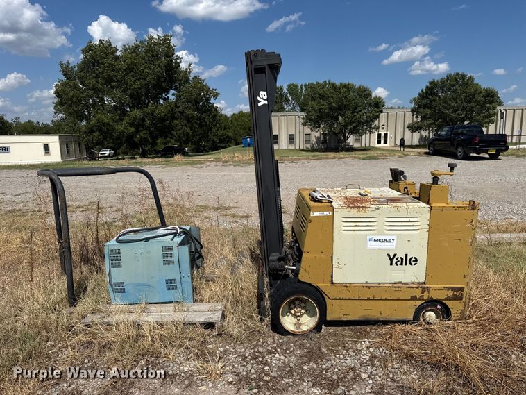 image for item FC4336 Yale ESC030HAN36ST083 forklift