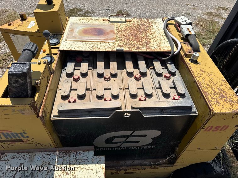 image for item FC4336 Yale ESC030HAN36ST083 forklift
