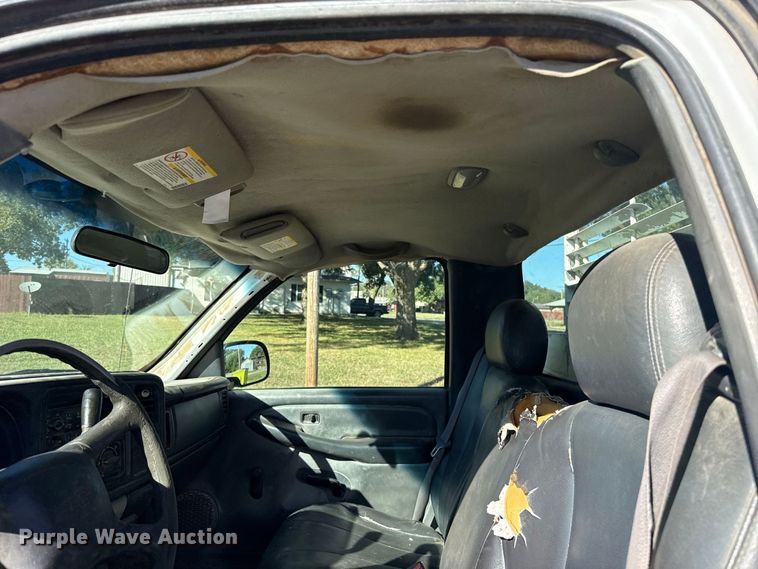 image for item FC4502 2002 Chevrolet Silverado 2500 utility bed pickup truck