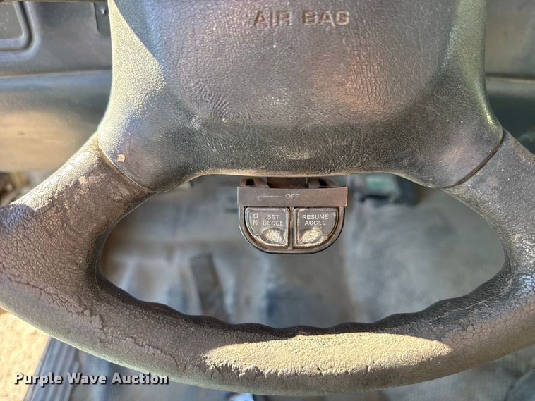image for item FC4502 2002 Chevrolet Silverado 2500 utility bed pickup truck