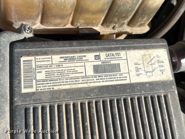 image for item FC4502 2002 Chevrolet Silverado 2500 utility bed pickup truck