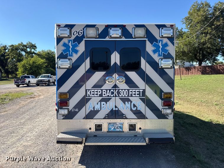 image for item FC4503 2017 Ford F-350 ambulance