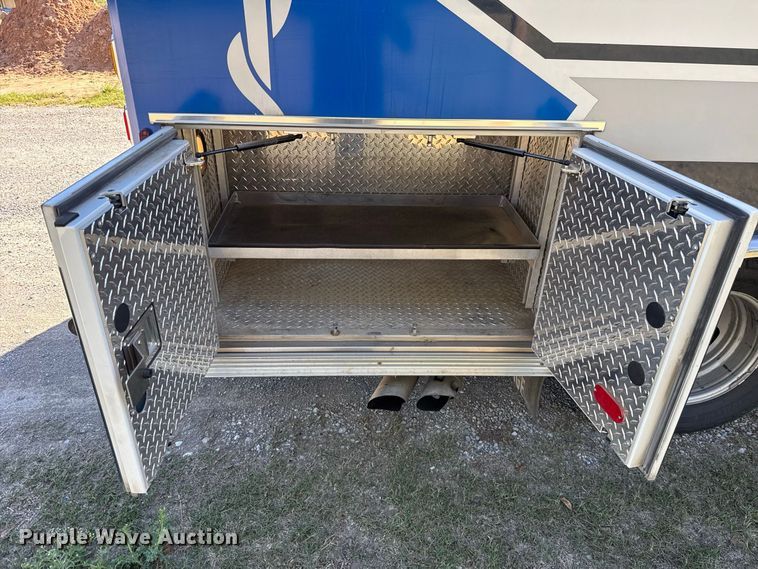 image for item FC4503 2017 Ford F-350 ambulance