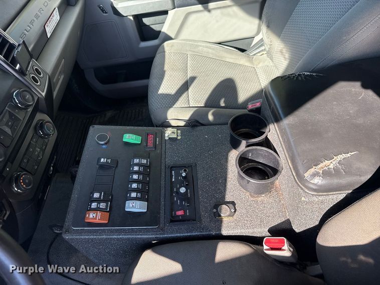 image for item FC4503 2017 Ford F-350 ambulance