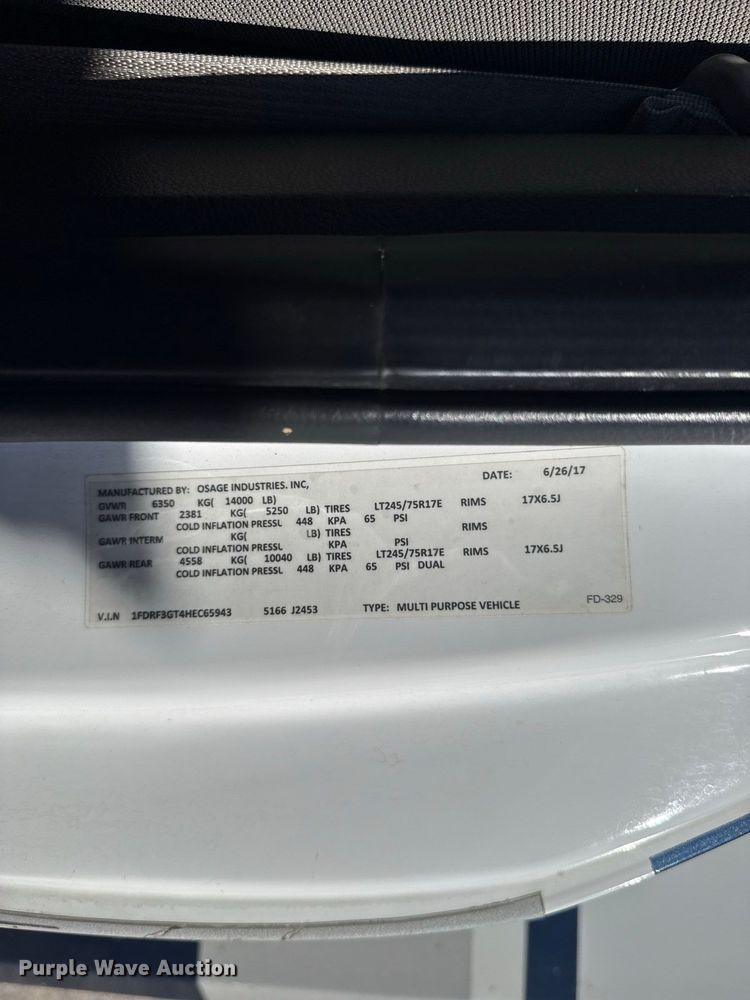 image for item FC4503 2017 Ford F-350 ambulance