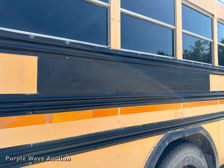 image for item FH6454 2006 Blue Bird school bus