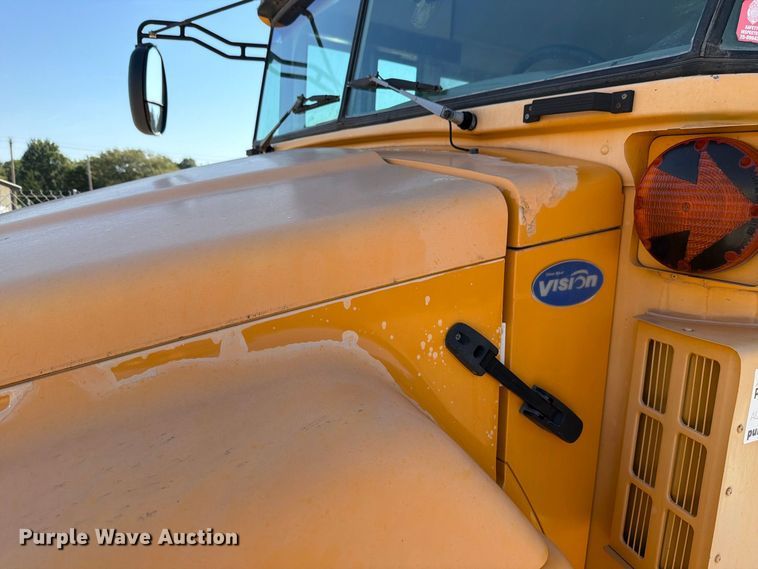 image for item FH6454 2006 Blue Bird school bus