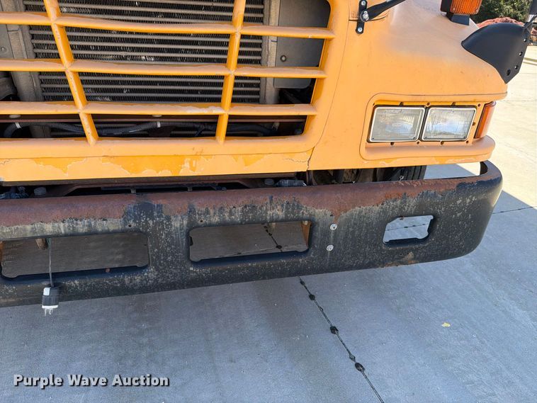 image for item FH6454 2006 Blue Bird school bus
