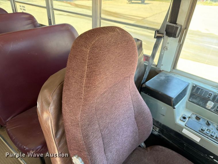 image for item FH6454 2006 Blue Bird school bus
