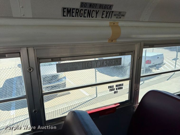 image for item FH6454 2006 Blue Bird school bus