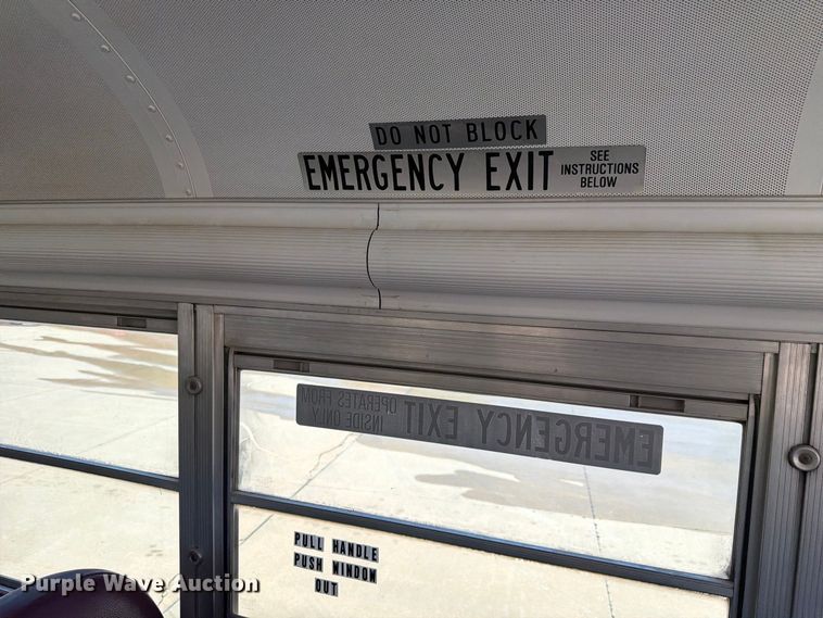 image for item FH6454 2006 Blue Bird school bus