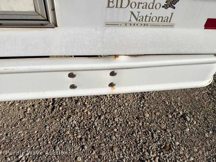 image for item FH6456 2011 Ford E450 Super Duty bus
