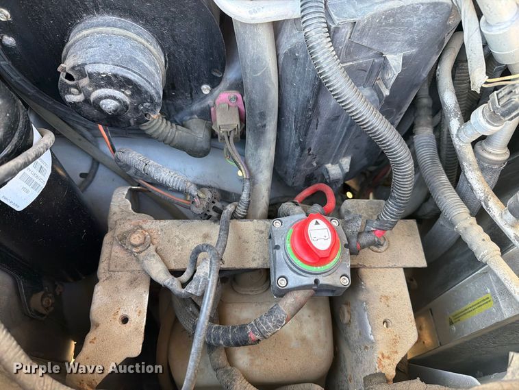 image for item FH6456 2011 Ford E450 Super Duty bus