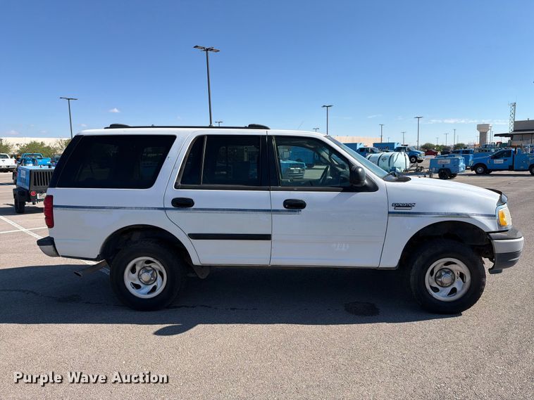 image for item FI2039 2001 Ford Expedition XLT SUV