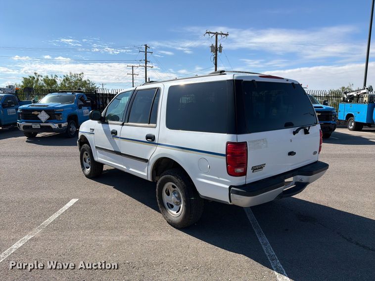 image for item FI2039 2001 Ford Expedition XLT SUV