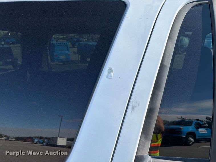 image for item FI2039 2001 Ford Expedition XLT SUV