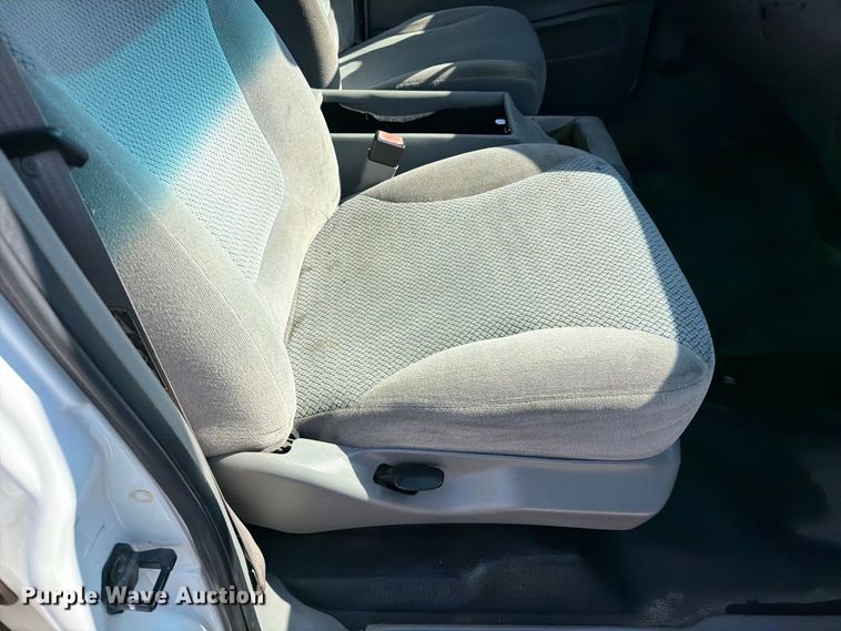image for item FI2039 2001 Ford Expedition XLT SUV