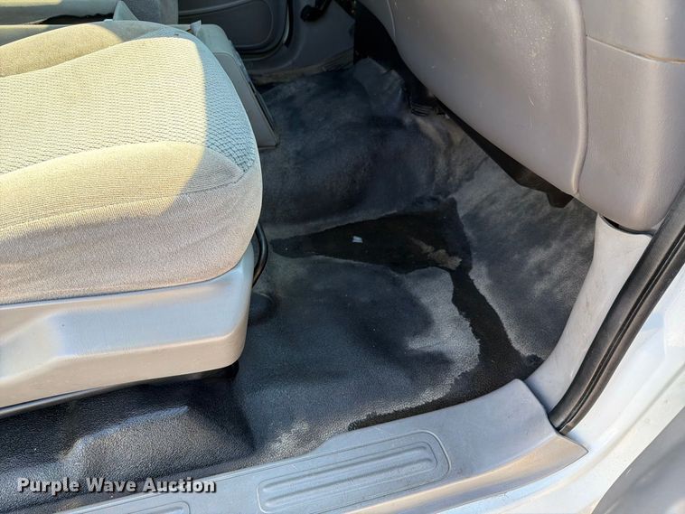 image for item FI2039 2001 Ford Expedition XLT SUV