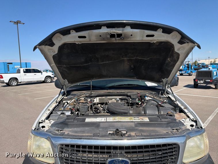 image for item FI2039 2001 Ford Expedition XLT SUV