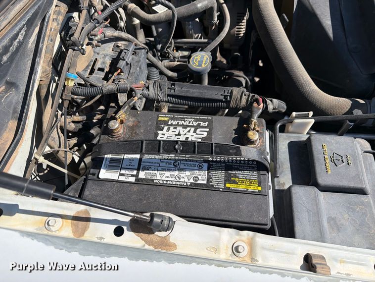 image for item FI2039 2001 Ford Expedition XLT SUV