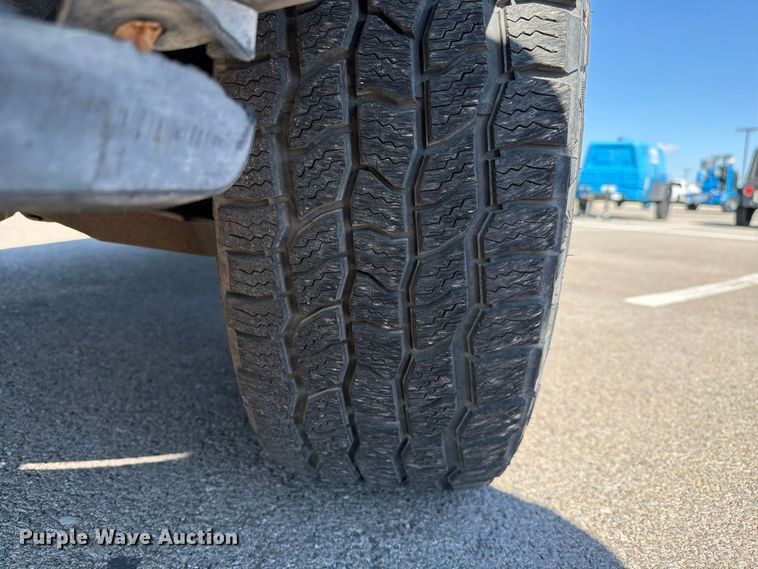 image for item FI2039 2001 Ford Expedition XLT SUV