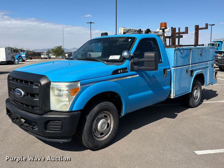 image for item FI2040 2011 Ford F350 Super Duty utility bed pickup truck