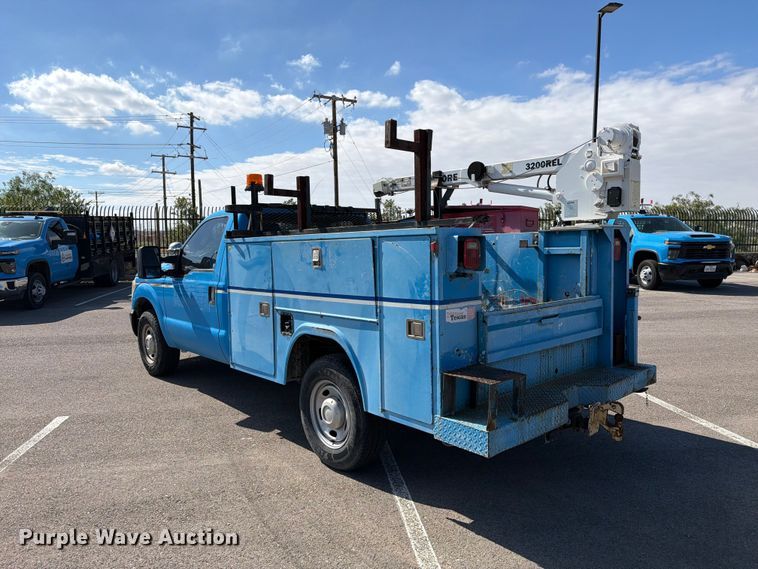 image for item FI2040 2011 Ford F350 Super Duty utility bed pickup truck