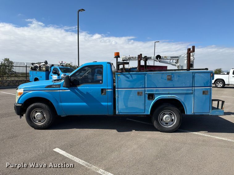 image for item FI2040 2011 Ford F350 Super Duty utility bed pickup truck