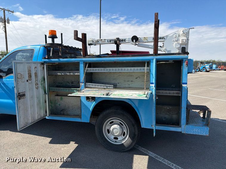 image for item FI2040 2011 Ford F350 Super Duty utility bed pickup truck