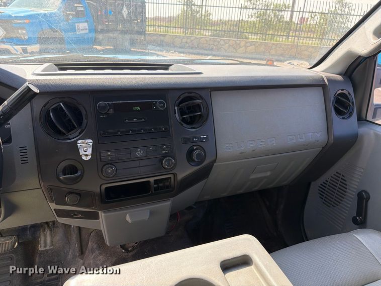 image for item FI2040 2011 Ford F350 Super Duty utility bed pickup truck