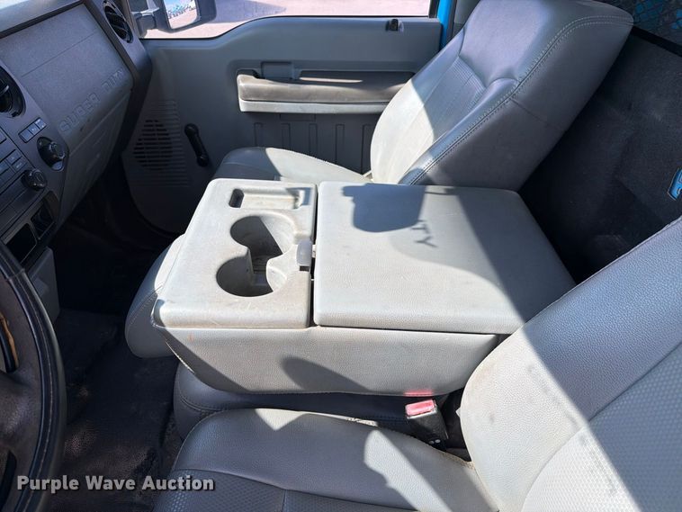 image for item FI2040 2011 Ford F350 Super Duty utility bed pickup truck