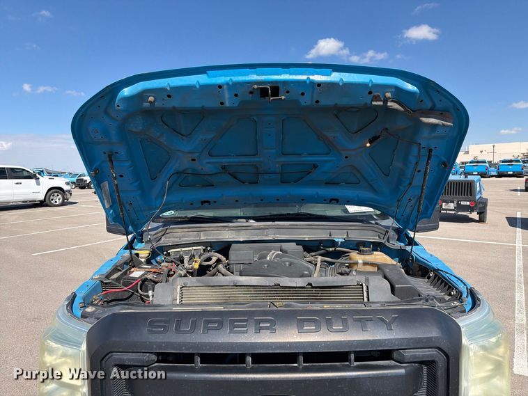 image for item FI2040 2011 Ford F350 Super Duty utility bed pickup truck