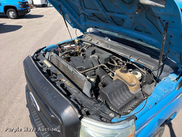 image for item FI2040 2011 Ford F350 Super Duty utility bed pickup truck