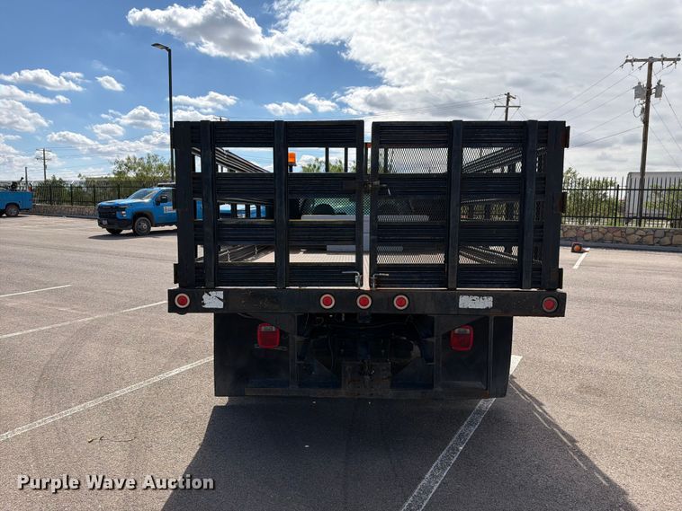 image for item FI2041 2008 Ford F350 Super Duty flatbed pickup truck