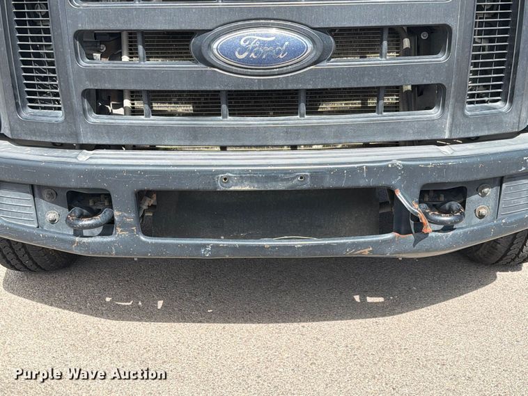 image for item FI2041 2008 Ford F350 Super Duty flatbed pickup truck