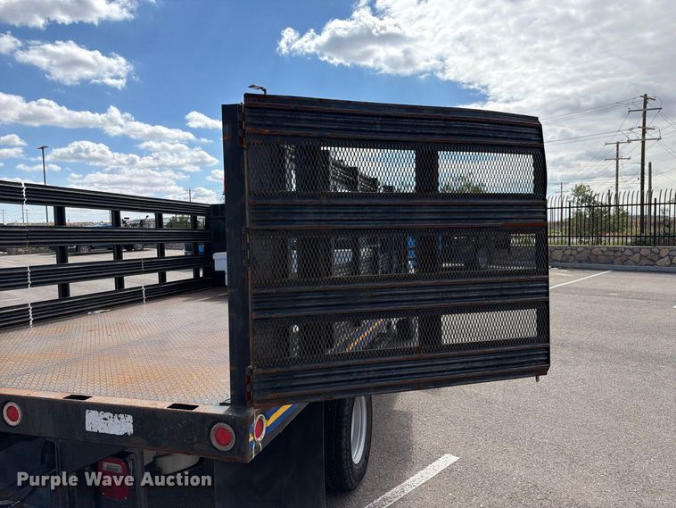 image for item FI2041 2008 Ford F350 Super Duty flatbed pickup truck