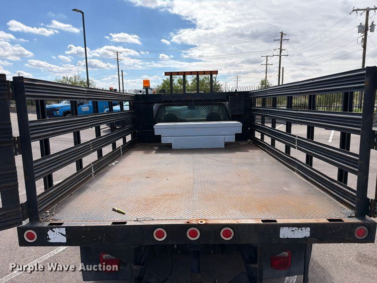 image for item FI2041 2008 Ford F350 Super Duty flatbed pickup truck