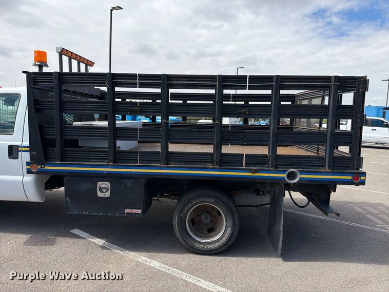 image for item FI2041 2008 Ford F350 Super Duty flatbed pickup truck