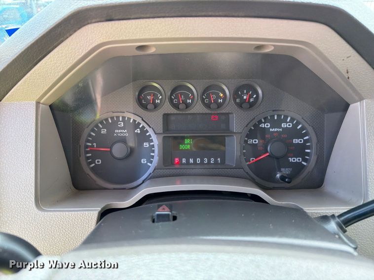 image for item FI2041 2008 Ford F350 Super Duty flatbed pickup truck