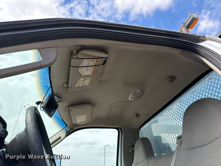 image for item FI2041 2008 Ford F350 Super Duty flatbed pickup truck